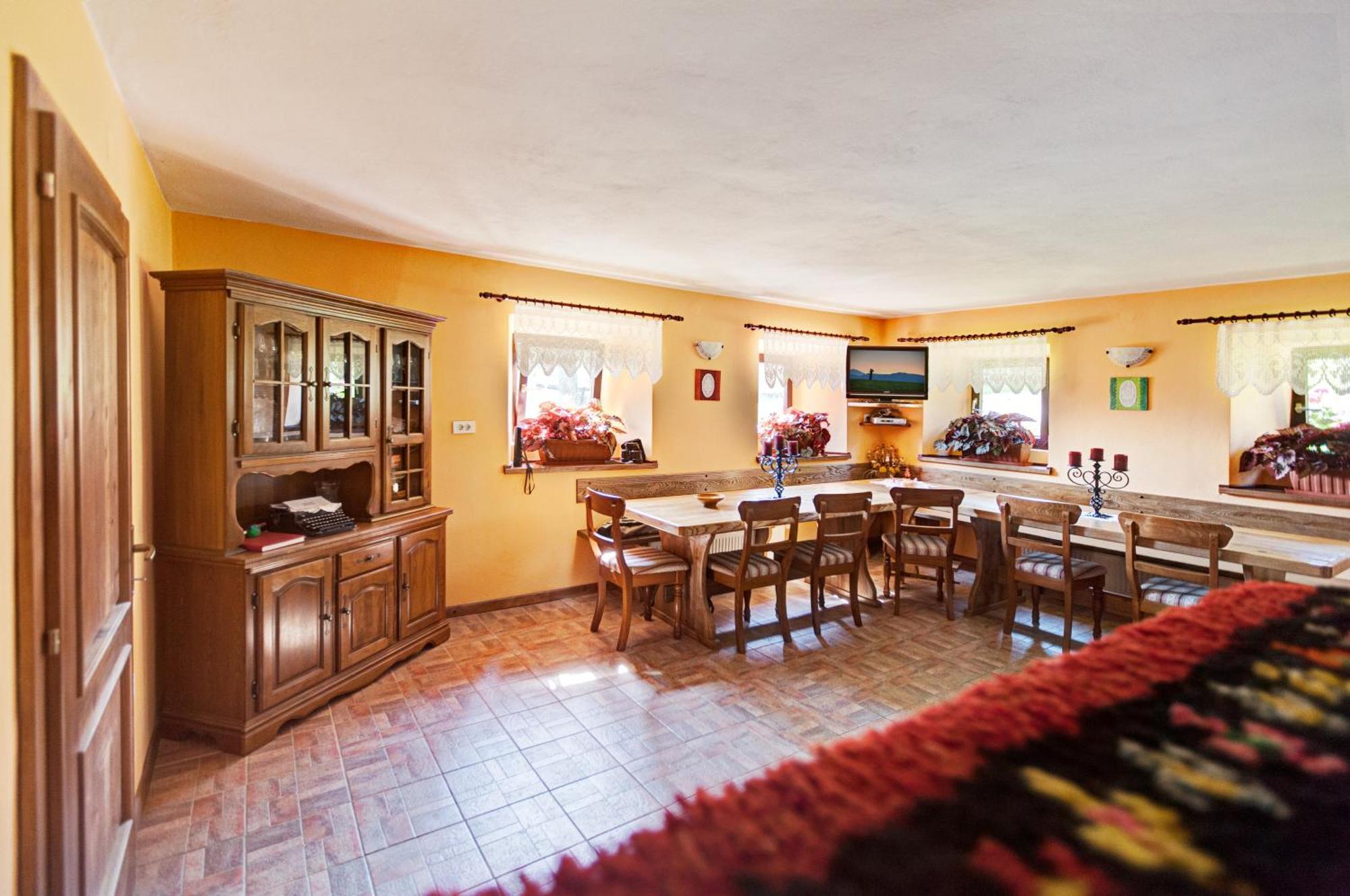 Apartmaji Pr-Gujlu Sela Nad Podmelcem 5220 Tolmin Podmelec エクステリア 写真